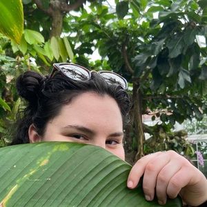 Meet your Posher, Hannah